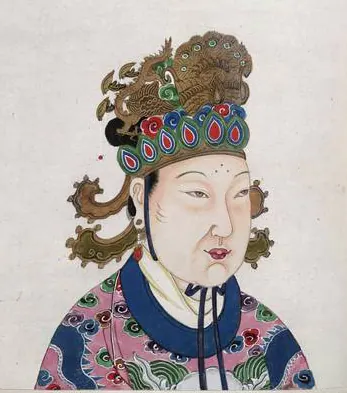 女子画像,头戴镶嵌珠宝的凤冠,身穿饰有团云纹的粉红色长袍